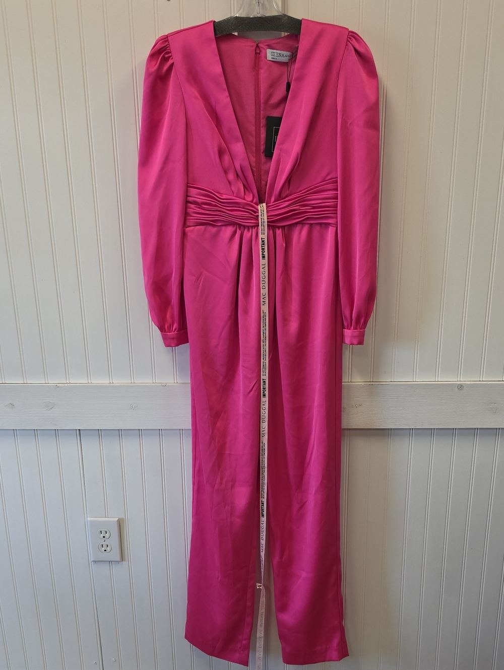 Mac Duggal NWT Fuchsia Pink Plunge Neck Long Sleeve Satin Jumpsuit Size 6 #A2647 - Picture 3 of 10
